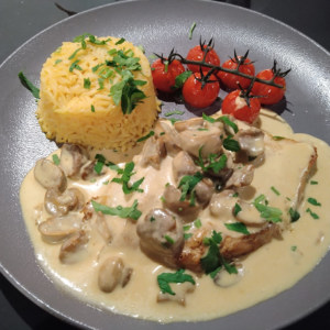 escalope de dinde a la crème - ferme de la couture